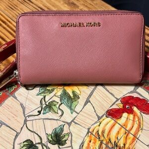 Michael Kors Rose Wallet